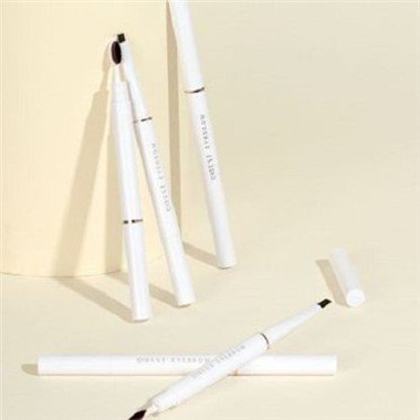 μπλε μολύβι φρυδιών ουρανού με βούρτσα